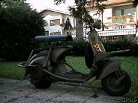 http://motosrusas.es/foro/uploads/thumbs/126_vespa_militar_1.jpg