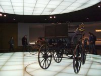 http://motosrusas.es/foro/uploads/thumbs/263_mercedes_benz_museum002.jpg