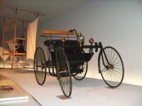 http://motosrusas.es/foro/uploads/thumbs/263_mercedes_benz_museum_009.jpg