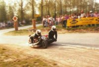 http://motosrusas.es/foro/uploads/thumbs/308_george_knevelman___george_etz___maastricht_1976_jpg_thumb_thumb_l.jpg